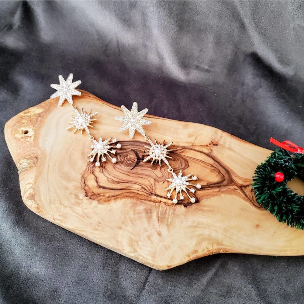 Star Gazer Pearl and Crystal Drop Earrings - Christmas Northstar - Picture 13 of 13